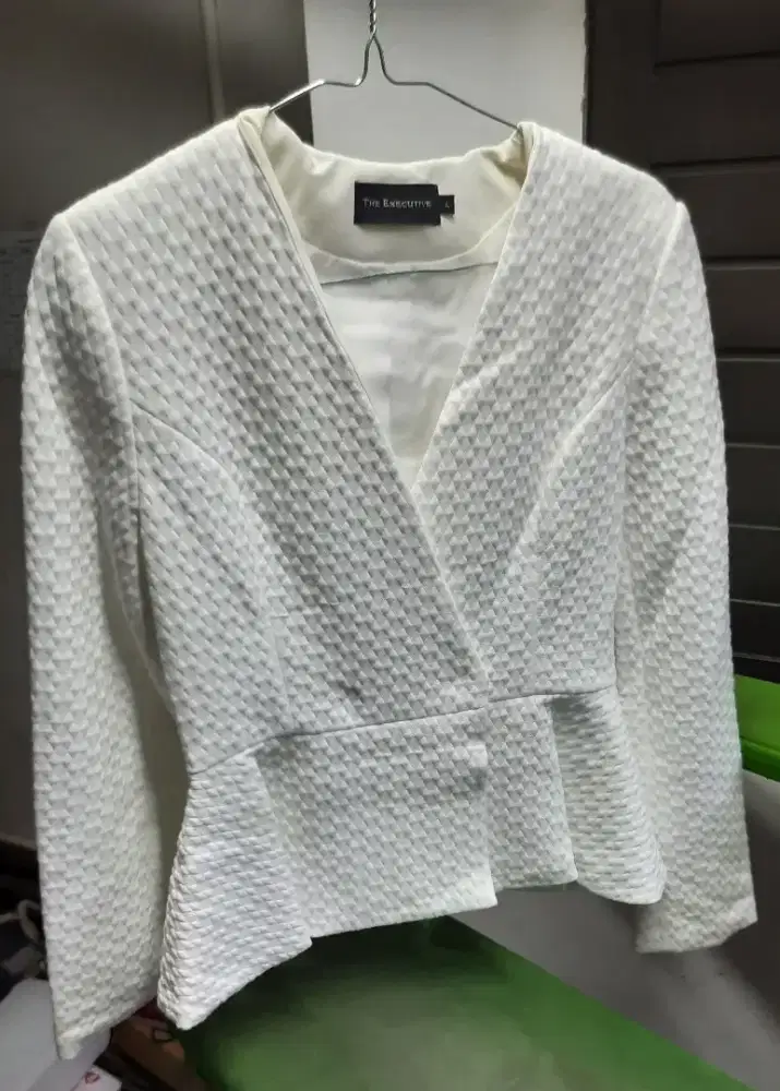 Jual blazer jas The Executive ukuran L