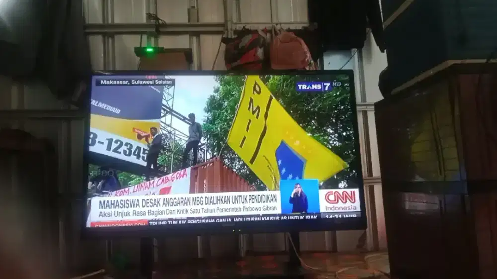 Di jual TV LCD merk Sharp 60 inch