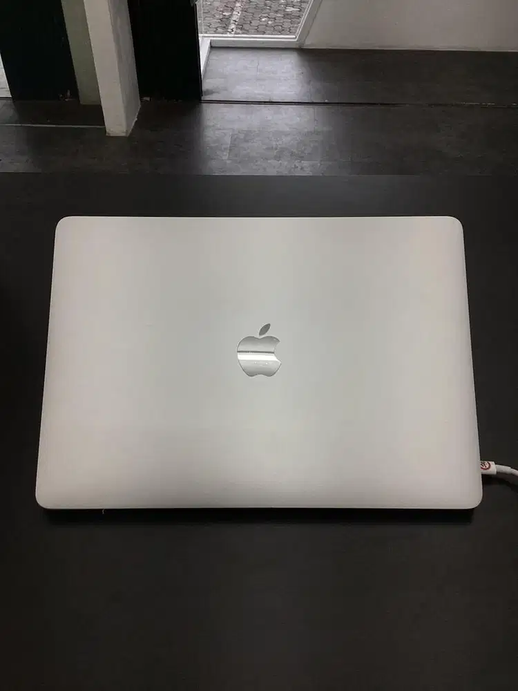 MACBOOK PRO 2019 RAM 8/256GB