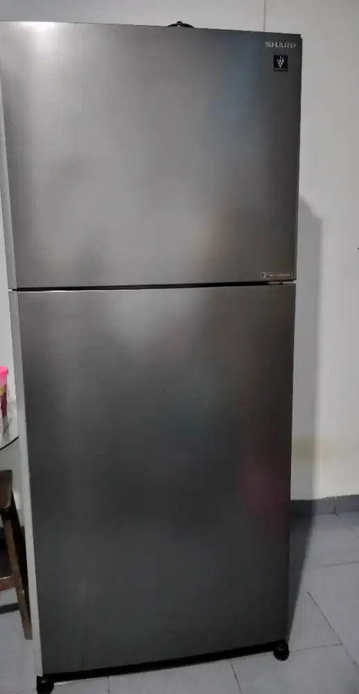 Kulkas sharp 2 pintu