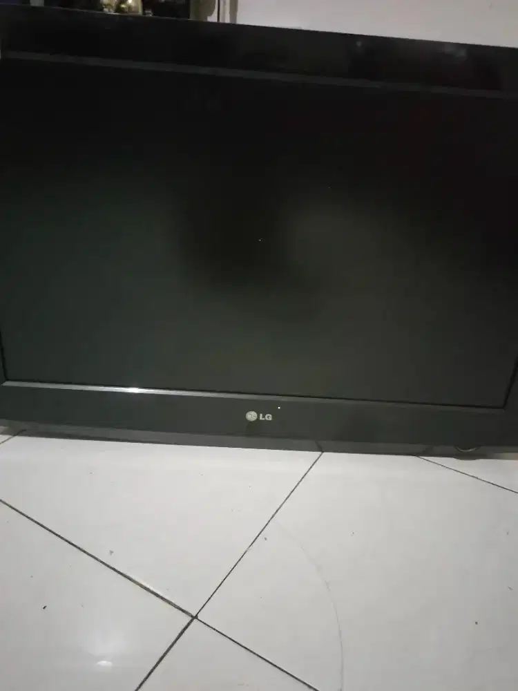 TV LCD monitor komputer LG 32 inch LG30 series sleek slim design