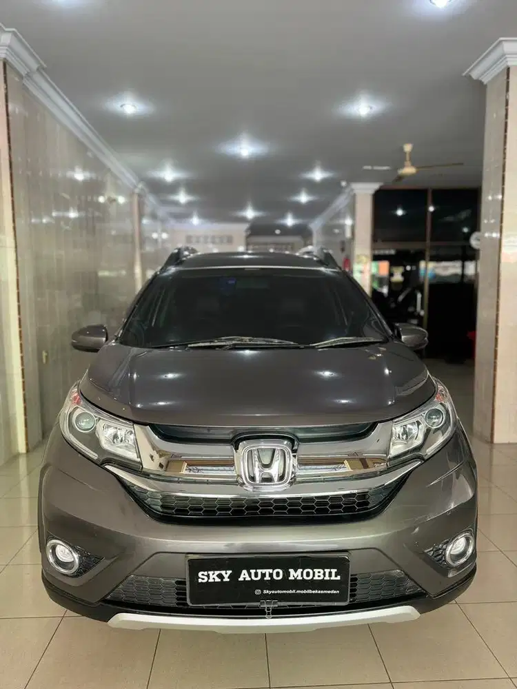Honda BRV E CVT Abu2 2017