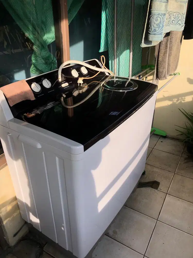 mesin cuci polytron