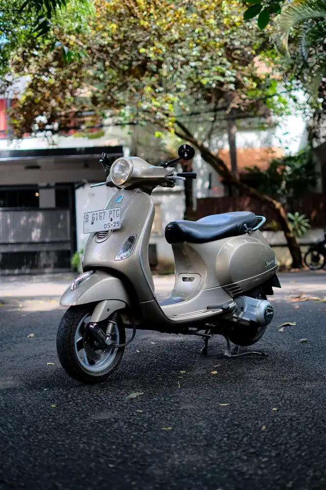 VESPA LX 150 2VIE TERMURAH