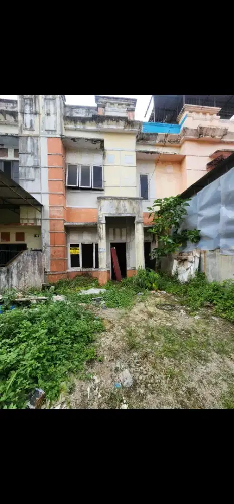 Dijual cepat rumah 2½ lantai