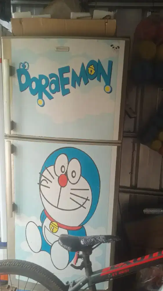 Kulkas 2 pintu merk elektrolux