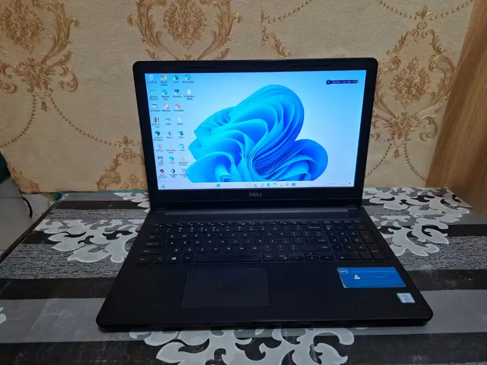 DELL INSPIRON PROCESSOR INTEL CORE I3-6TH RAM 8GB SSD 256GB