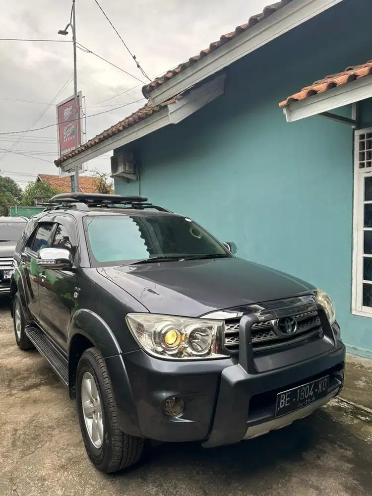Toyota fortuner diesel 2011