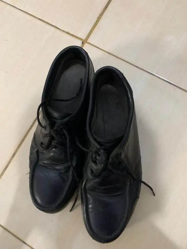 Dijual sepatu safety redwing dan sepatu BUCCHERI