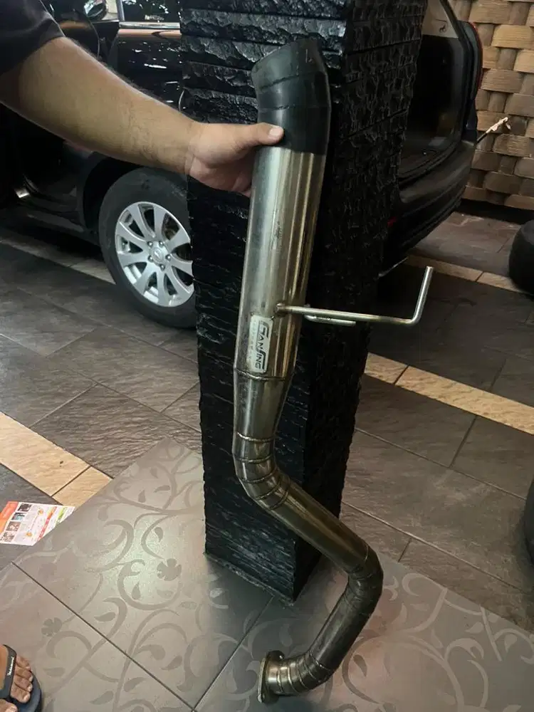 Knalpot belakang fortuner GR