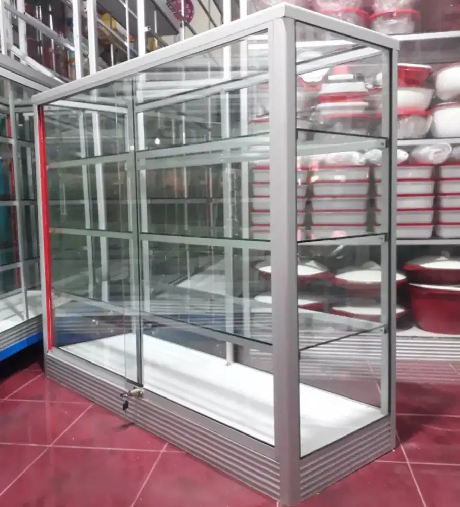 Dijual Etalase 1,2Mx1M Untuk Perlengkapan Usaha