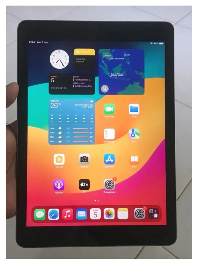 iPad 6 Grey 128GB Wi-Fi Normal Mulus Charger Only