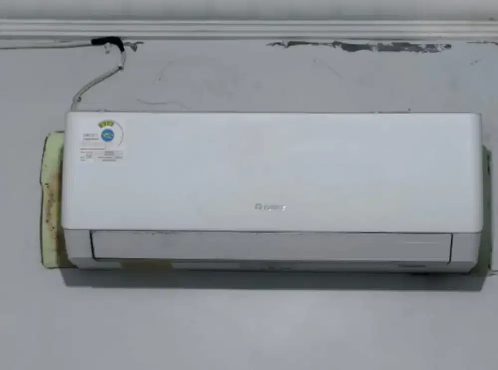 Dijual AC 1/2 PK merek GREE GWC 05M005S Hemat listrik