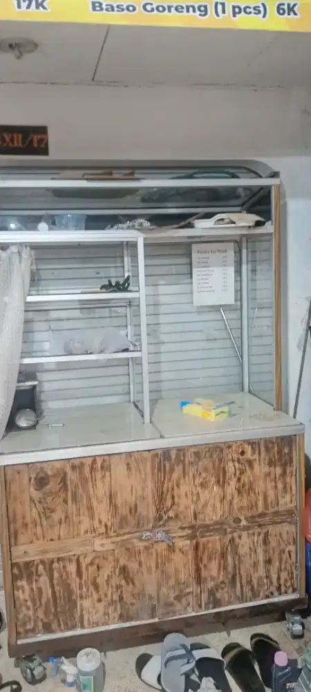 Etalase Gerobak Kaca Bekas – Masih Kuat & Siap Pakai