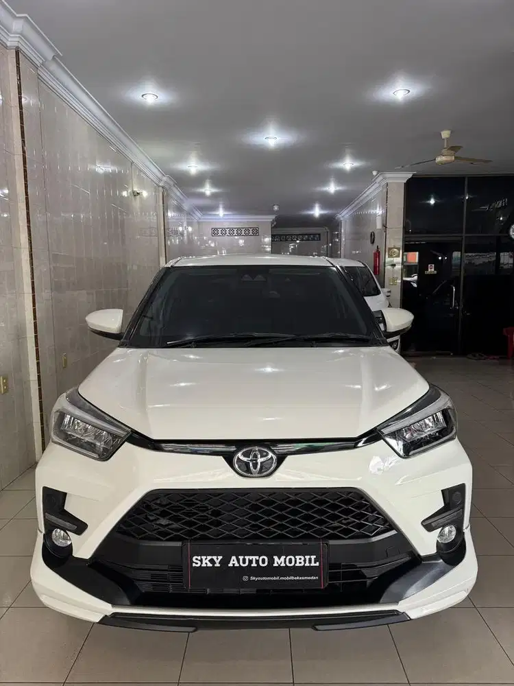 Toyota Raize GR TSS CVT Putih 2021