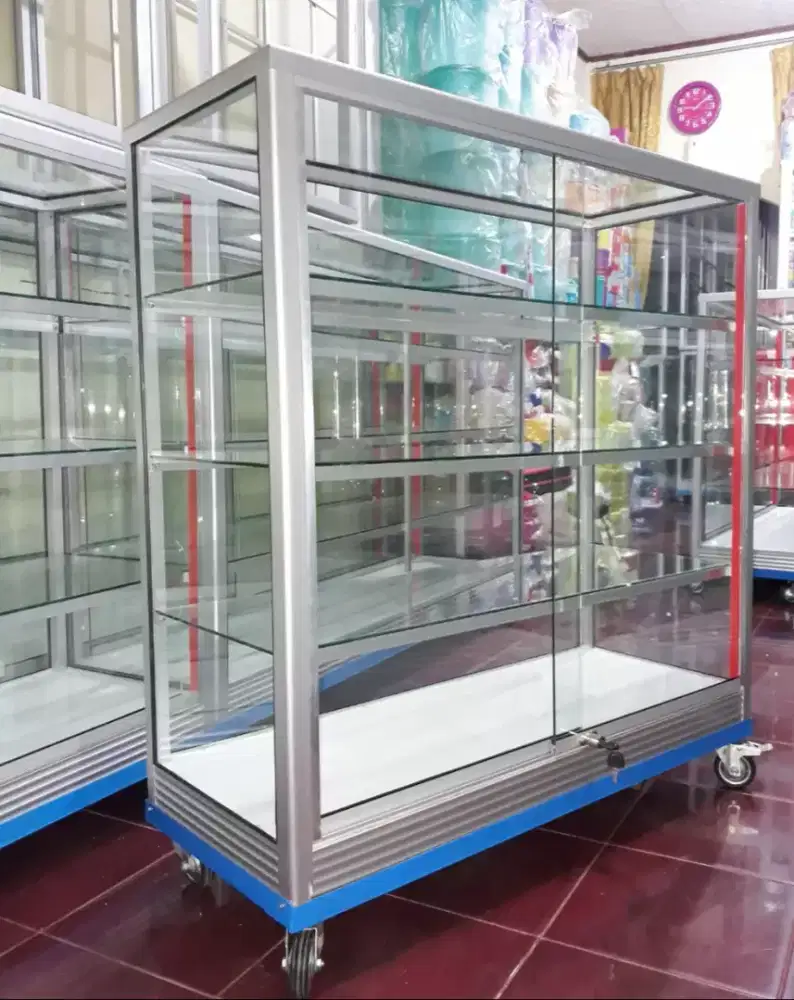 Etalase 1Mx1M Pakai RODA BESAR + KUNCI Kondisi Barang Baru & Ready