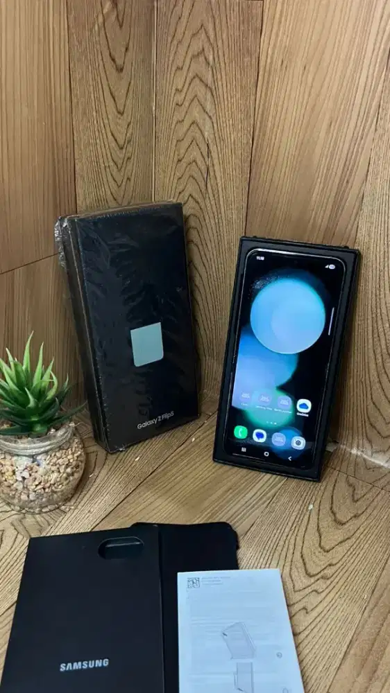 Samsung z flip 5 8/256 resmi sein