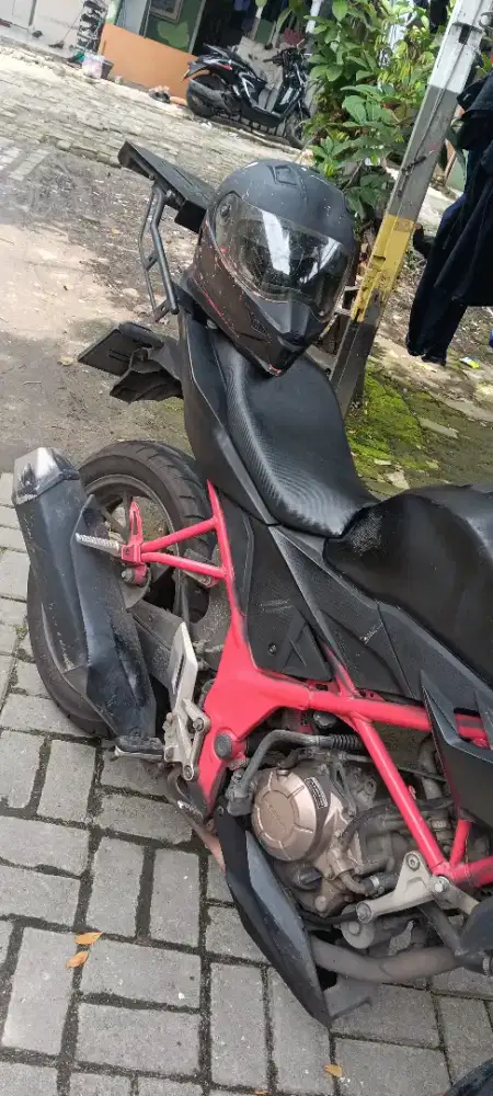 Di jual CB150R 2017 Plat E (Kuningan Jawa Barat)