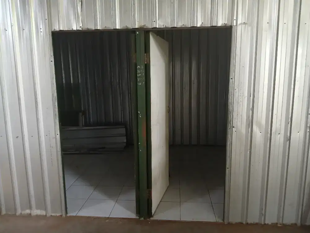 DISEWAKAN UNTUK GUDANG