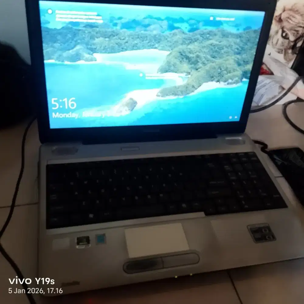 Jual leptop merk Toshiba