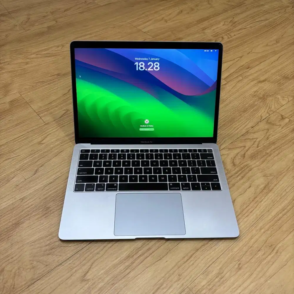 MacBook Air Retina 13 2018 i5 8/256GB