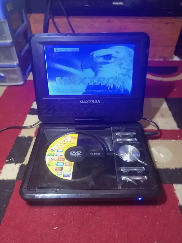 DVD portable maxtron 7inc
