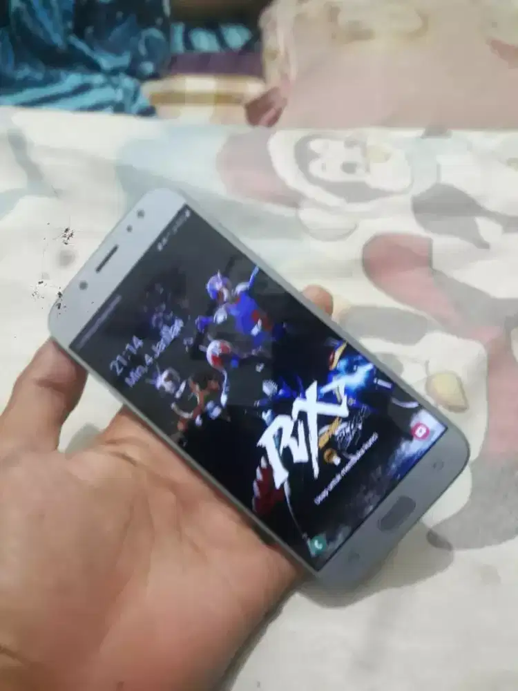 Samsung galaxy j7 pro