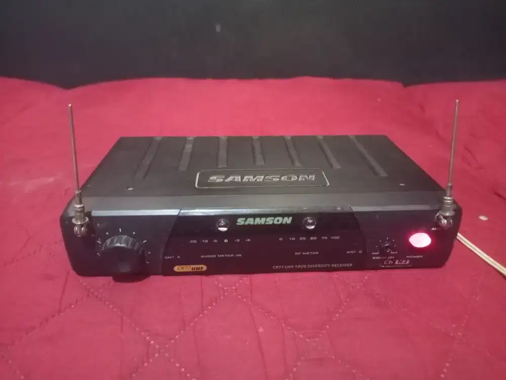 Samson mic receiver