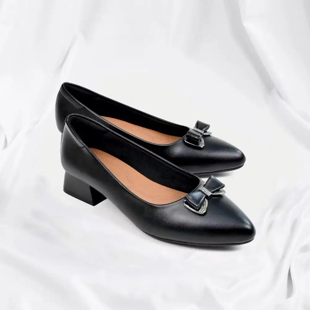 Sepatu kerja pantofel wanita hitam