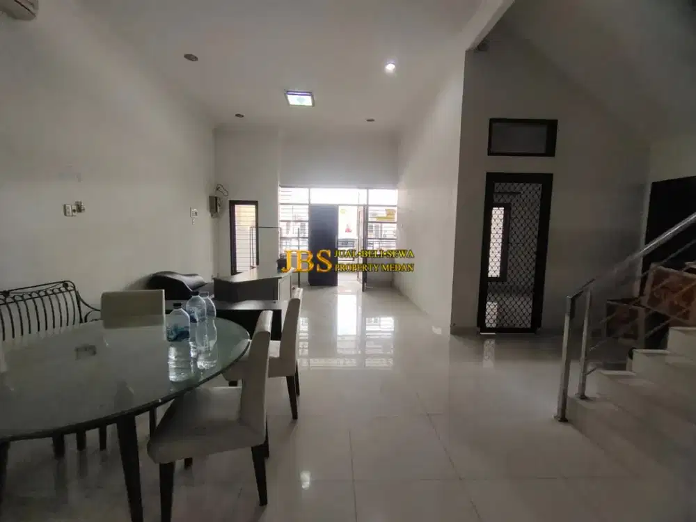 Jual Rumah 2,5 Tingkat Siap Huni di Komplek Cemara Asri Medan Jalan Camelia