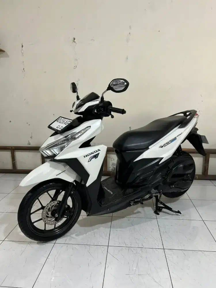 VARIO 150 OLD 2015