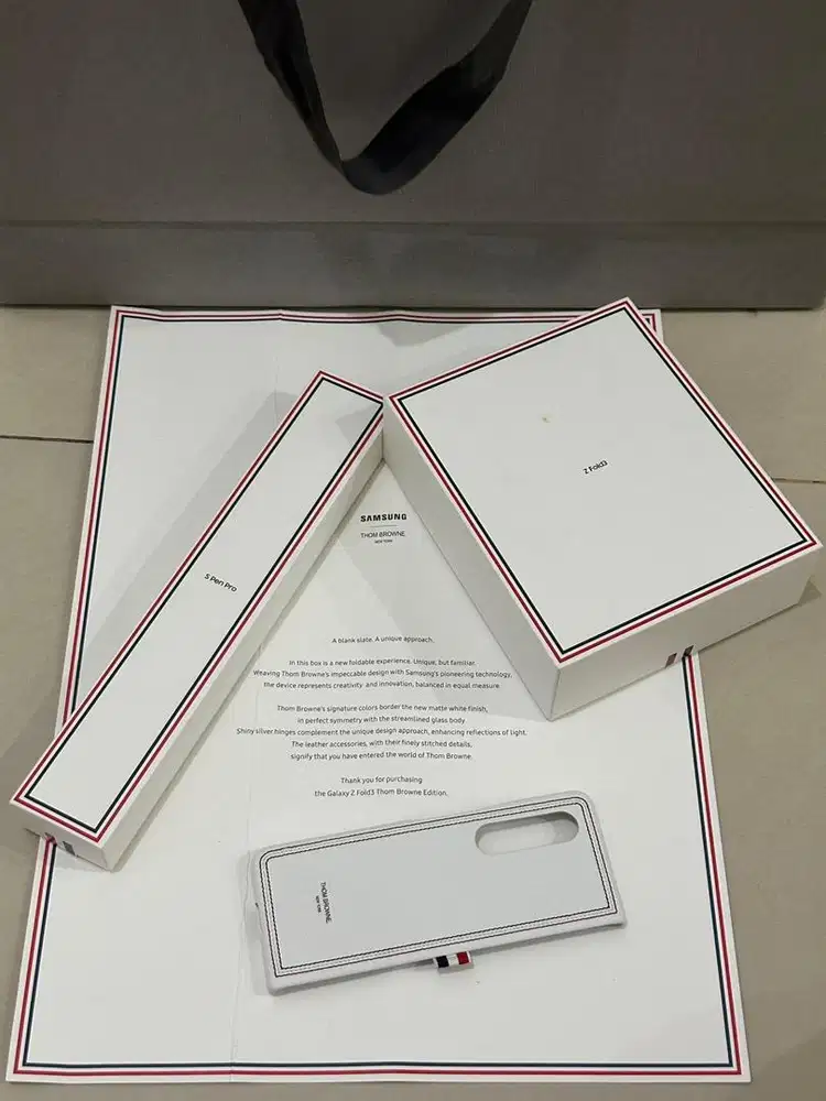 Galaxy Z Fold 3 12/512Gb dual 5G Thom Browne SPen Pro X V2 V3 N3 4 5