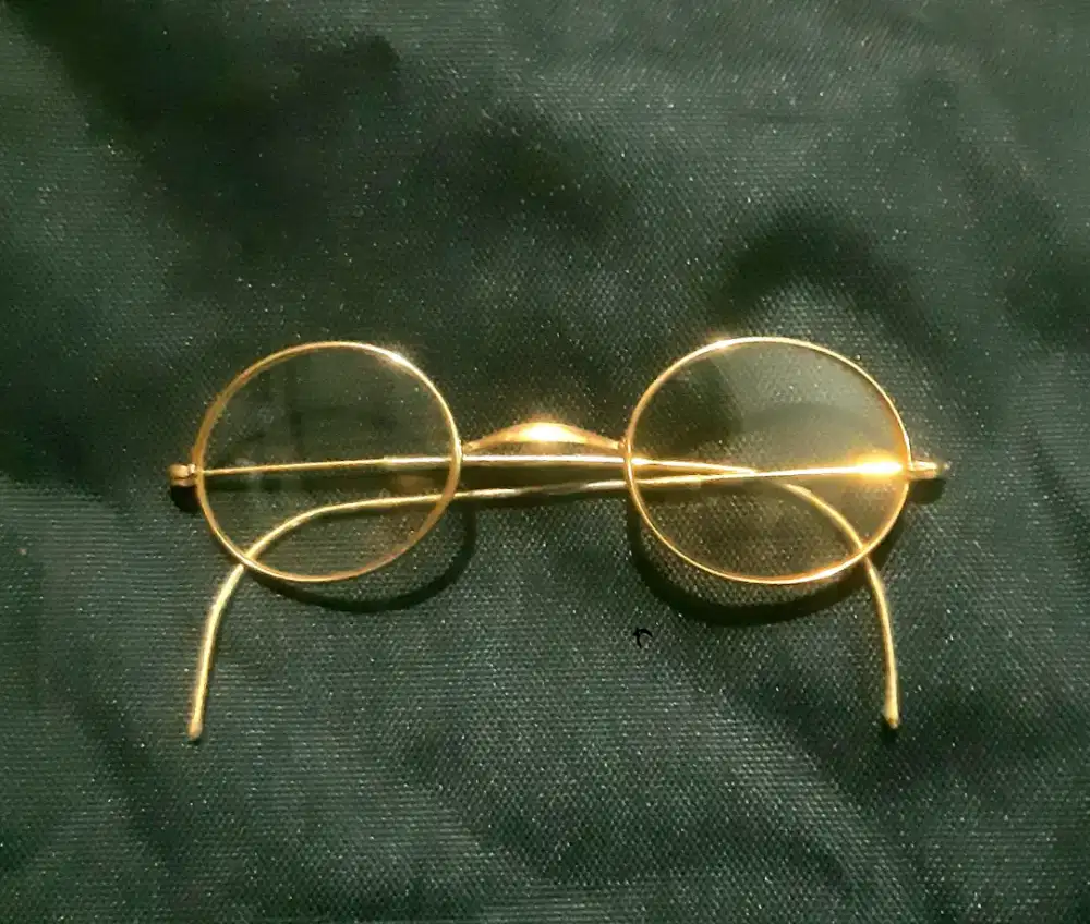 kacamata lapis emas jadul