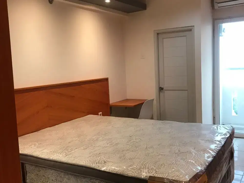 Green pramuka apartment residence studio bagus & murah full furnished