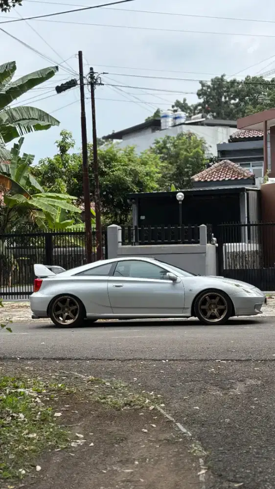 Dijual Toyota Celuca 2000