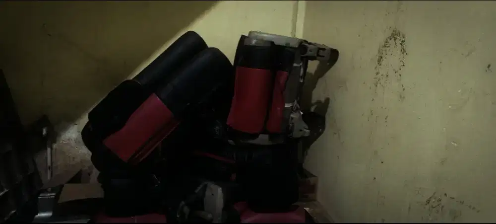 JOK DEPAN DAN TENGAH MOBIL INOVA 2012