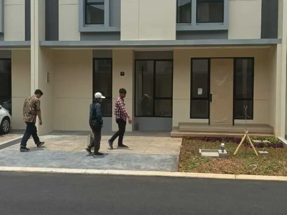 Dijual Rumah Baru 2 Lantai Siap Huni Harga 900 Jutaan Carport Luas