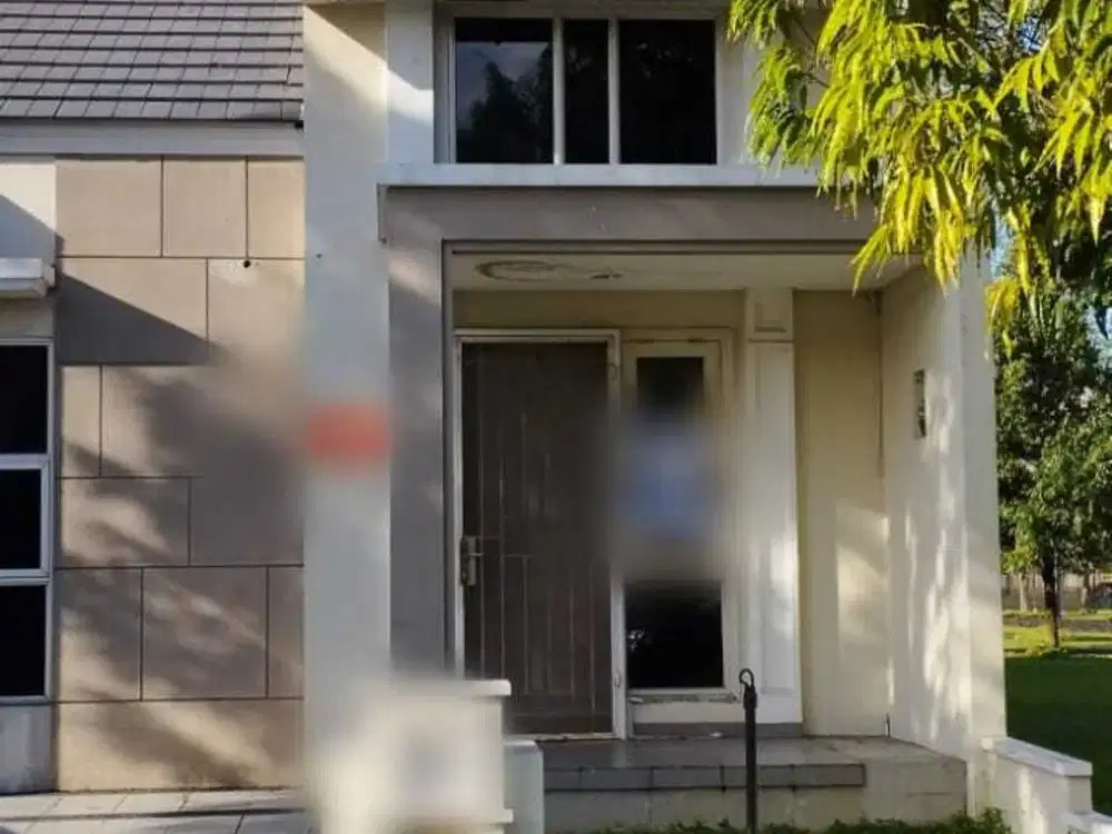 Disewa Rumah Bangunan Baru High Ceiling Termurah di Suvarna Sutera