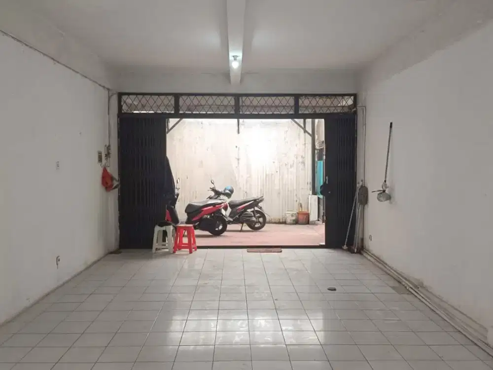 Disewakan Ruko 3,5 Lt Roa Malaka Termurah Lokasi Strategis