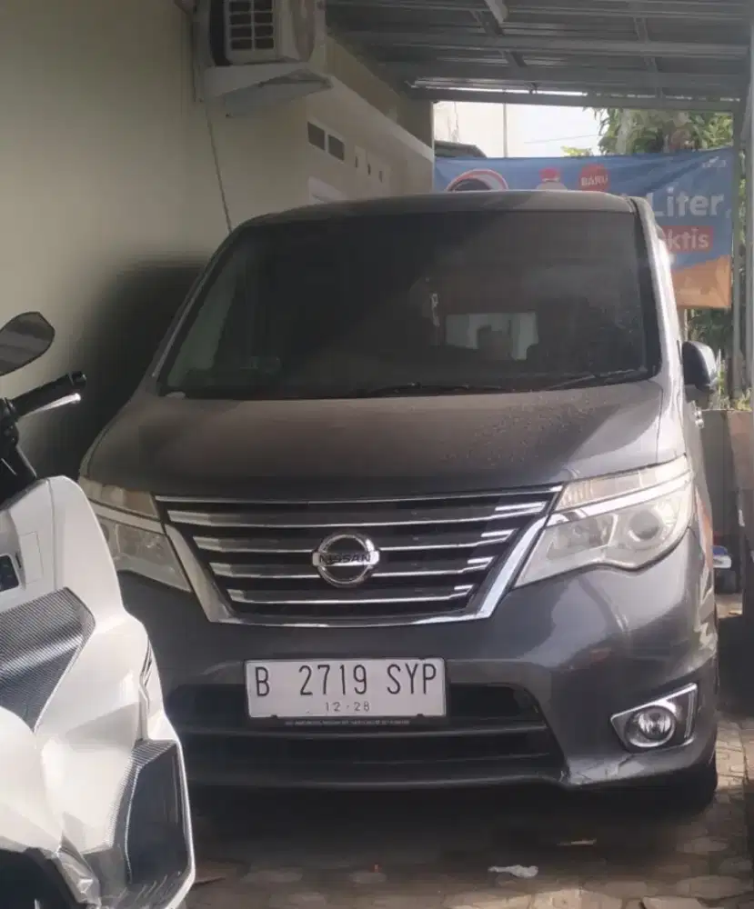 Dijual Serena hws 2018 kondisi mulus