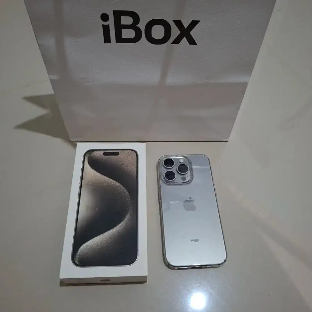 iPhone 15 Pro 128 GB Titanium Eks iBox