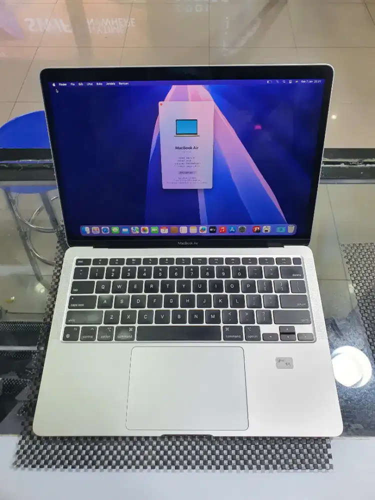 Macbook Air M1 2020 8/256 gb resmi Fullset