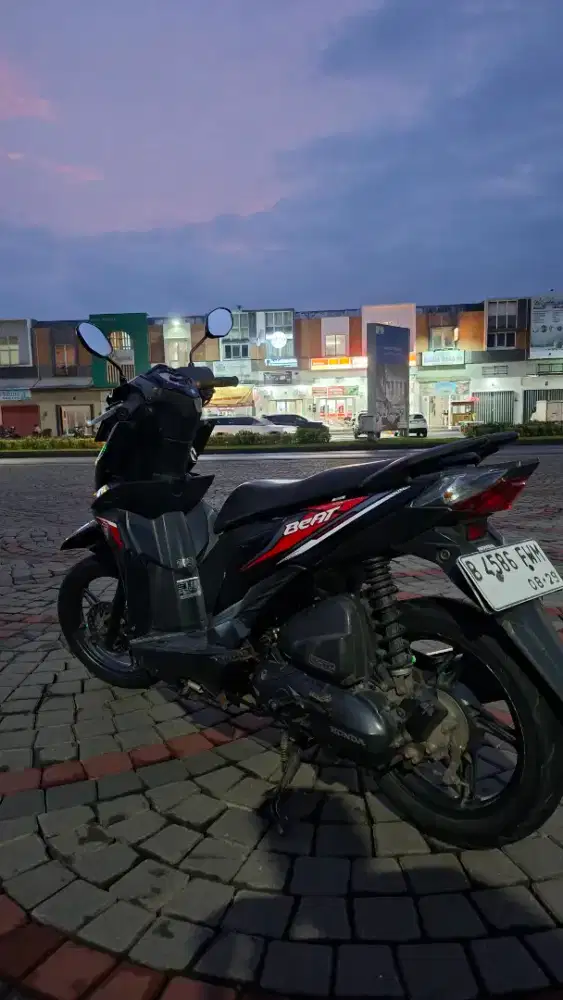 beat 2019 warna hitam