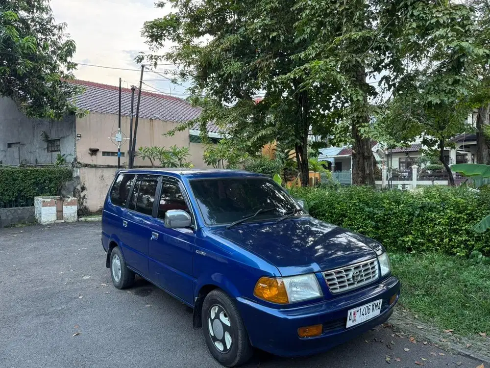 Toyota Kijang LGX Manual Tahun 2002