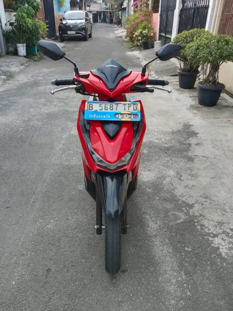 Honda Beat f1 tahun 2023 mesin cvt halus siap pakai di Cengkareng.