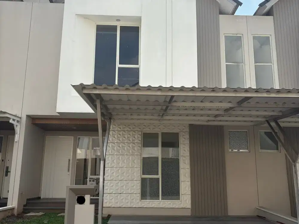 Disewakan Rumah Cantik Rapi Terawat Siap Huni di Suvarna Ada Kanopi
