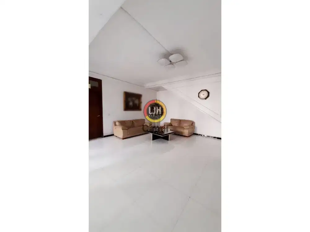 Rumah di Mayjend Sutoyo Semarang