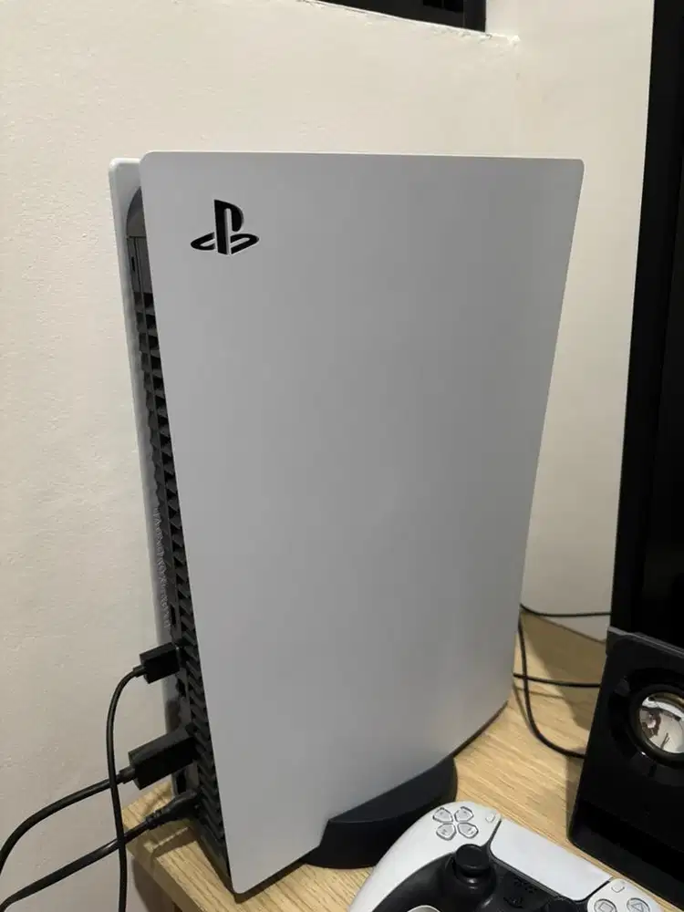 PS5 Fat plus 2 Dualsense