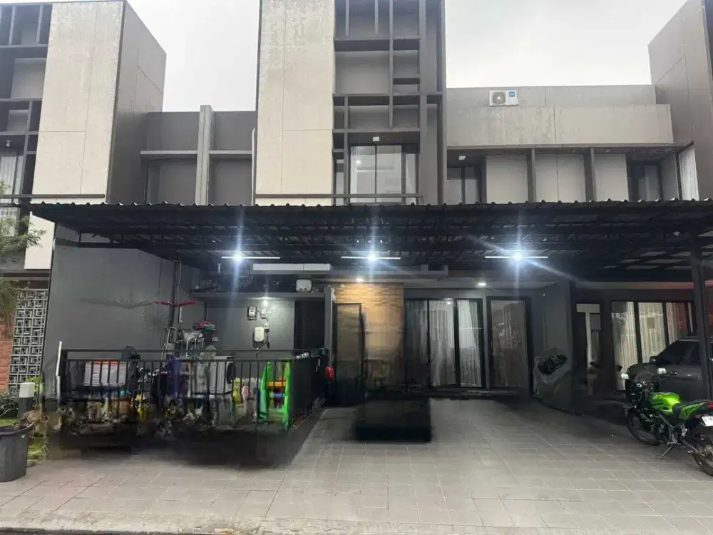 Dijual Rumah Mewah Rapi Terawat Sudah Renov di Suvarna Bonus Furniture