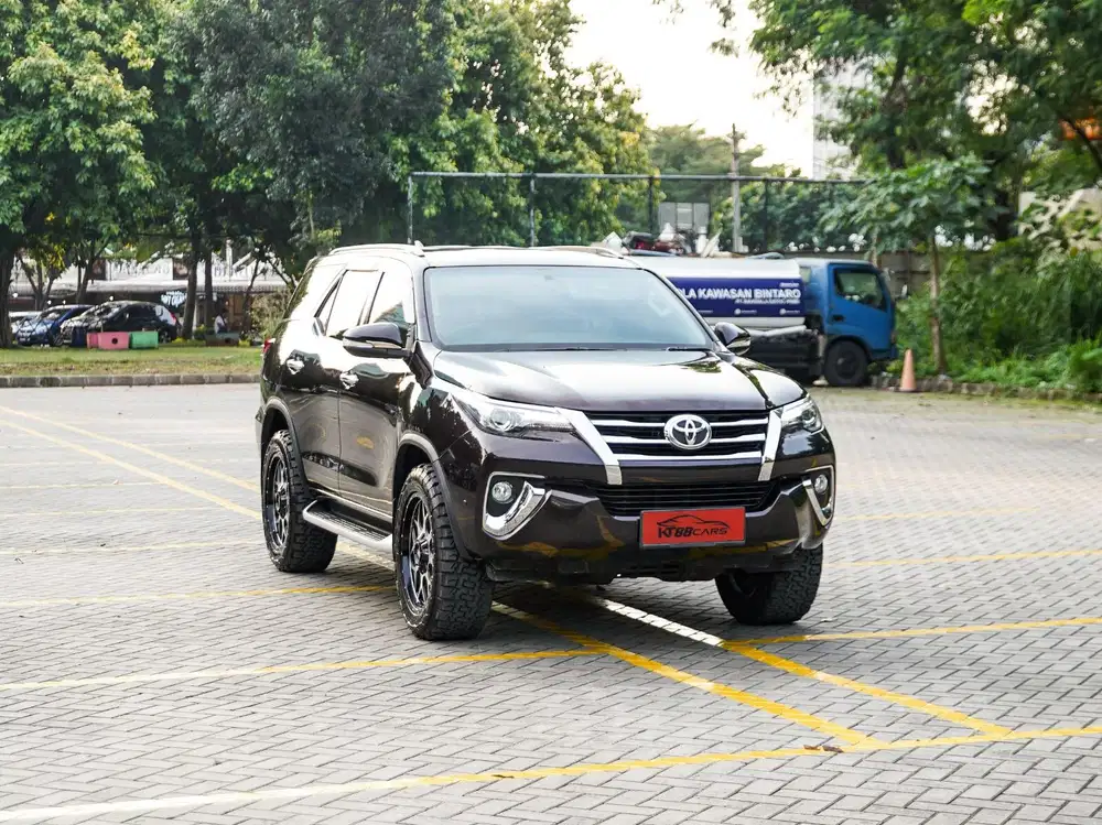 TOYOTA FORTUNER 2.4 VRZ DIESEL MATIC 2016 COKLAT